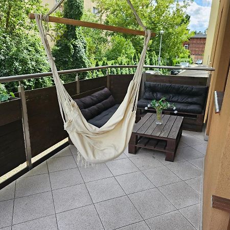 Apartament Rodzinny - Calodobowe Zakwaterowanie, Bezplatny Parking Thorn Exterior foto