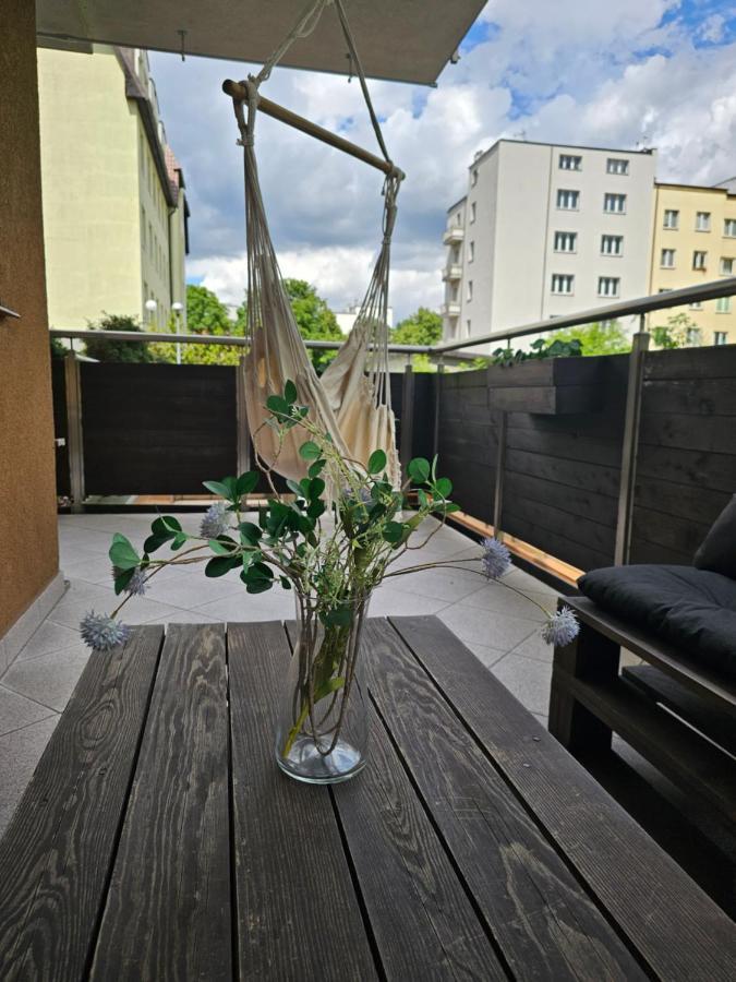 Apartament Rodzinny - Calodobowe Zakwaterowanie, Bezplatny Parking Thorn Exterior foto