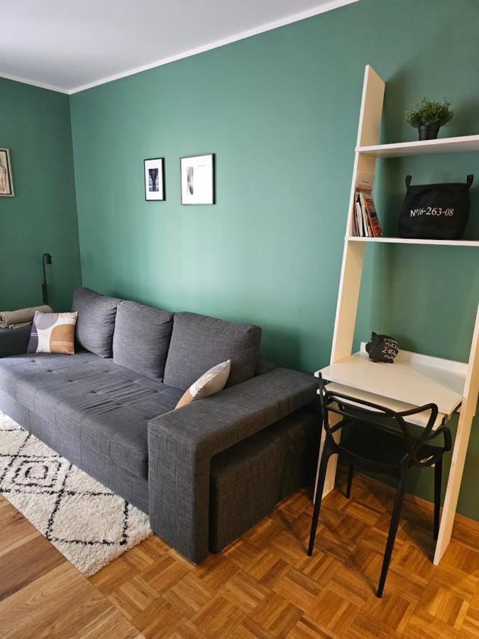 Apartament Rodzinny - Calodobowe Zakwaterowanie, Bezplatny Parking Thorn Exterior foto